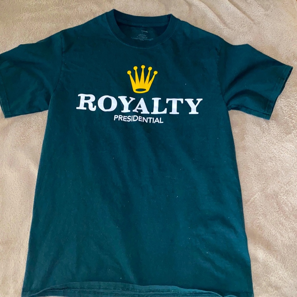 Fashion Nova Men size small T-Shirt.